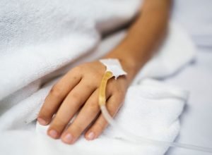 Crianca-no-hospital.jpg