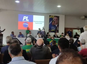 KZWT9vqg-Mesa-no-encontro-do-PL-1536x690