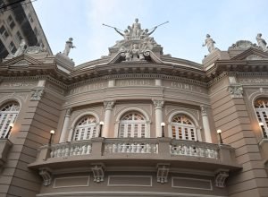 Teatro-Carlos-Gomes